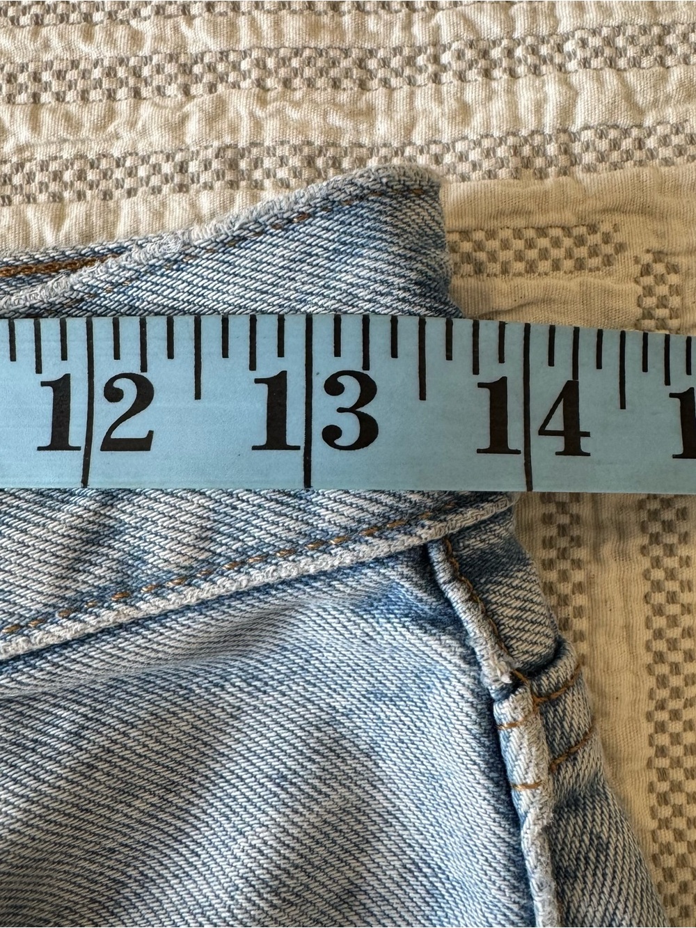 Aritzia Denim Forum The Marlene ’60s High Rise Flare Jeans Light Wash Size 26 - Picture 10 of 13